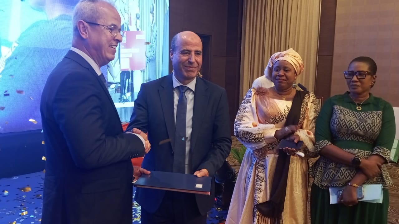 Passation de relais à Moov Africa Malitel : pluie d’hommages à Abdelaziz Biddine